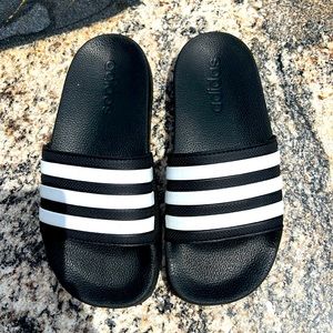 Adidas kids slides size 1